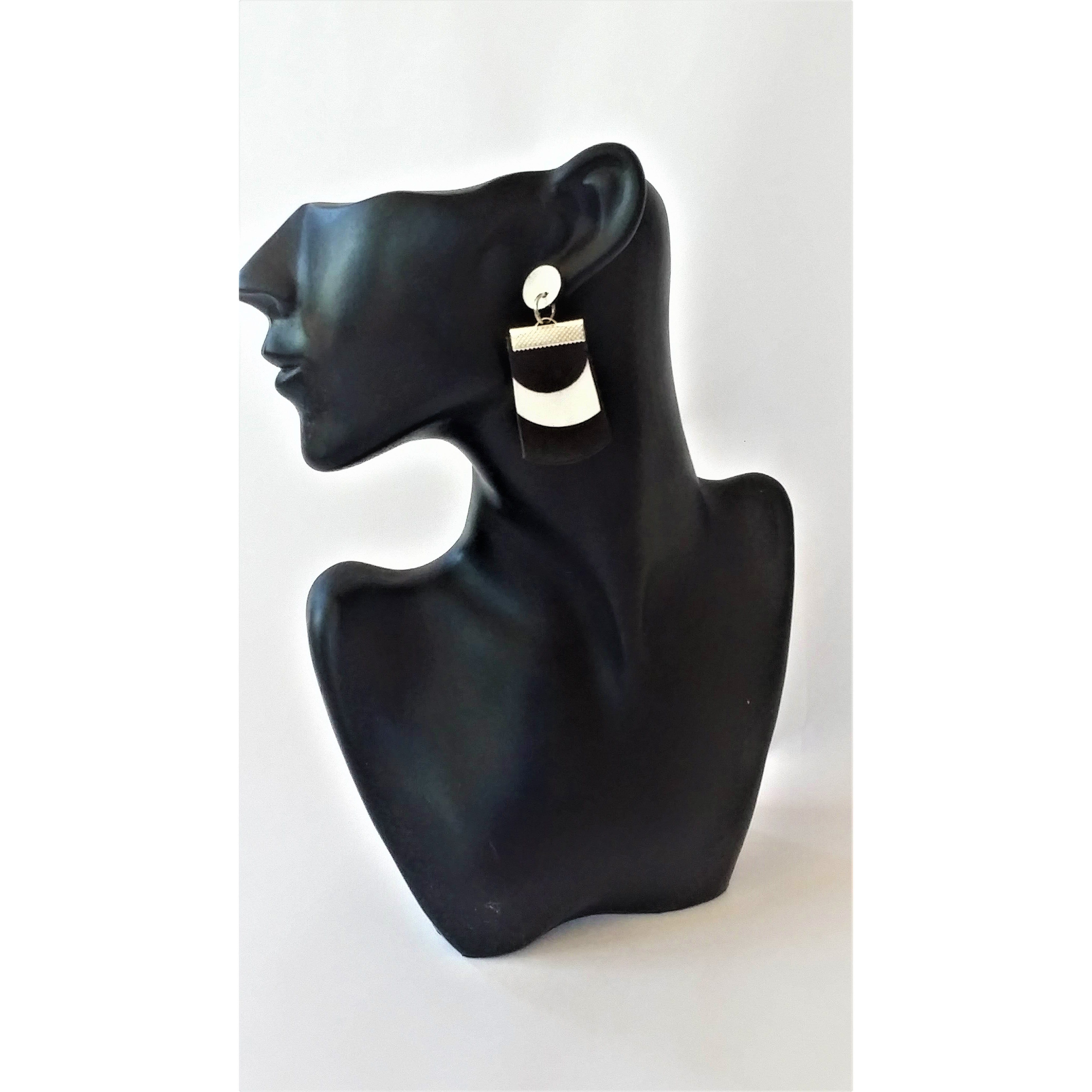 Black and White Earrings + Online women’s store